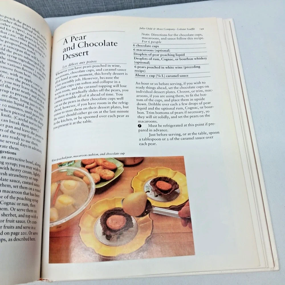 Vintage Julia Child & More Company Cookbook‎ 1979 HC French Recipes READ